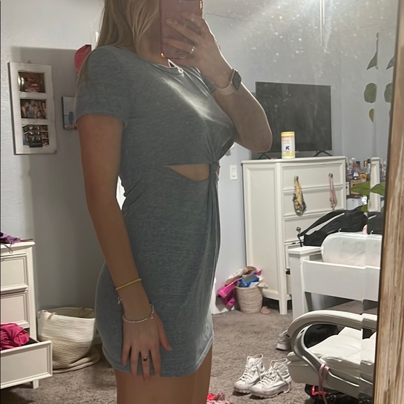 Gray dress with stomach cut out! - Picture 2 of 3